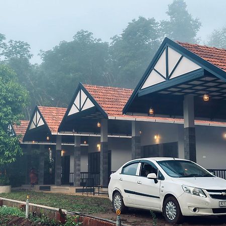 Meghamalhar Mananthavady Exterior foto