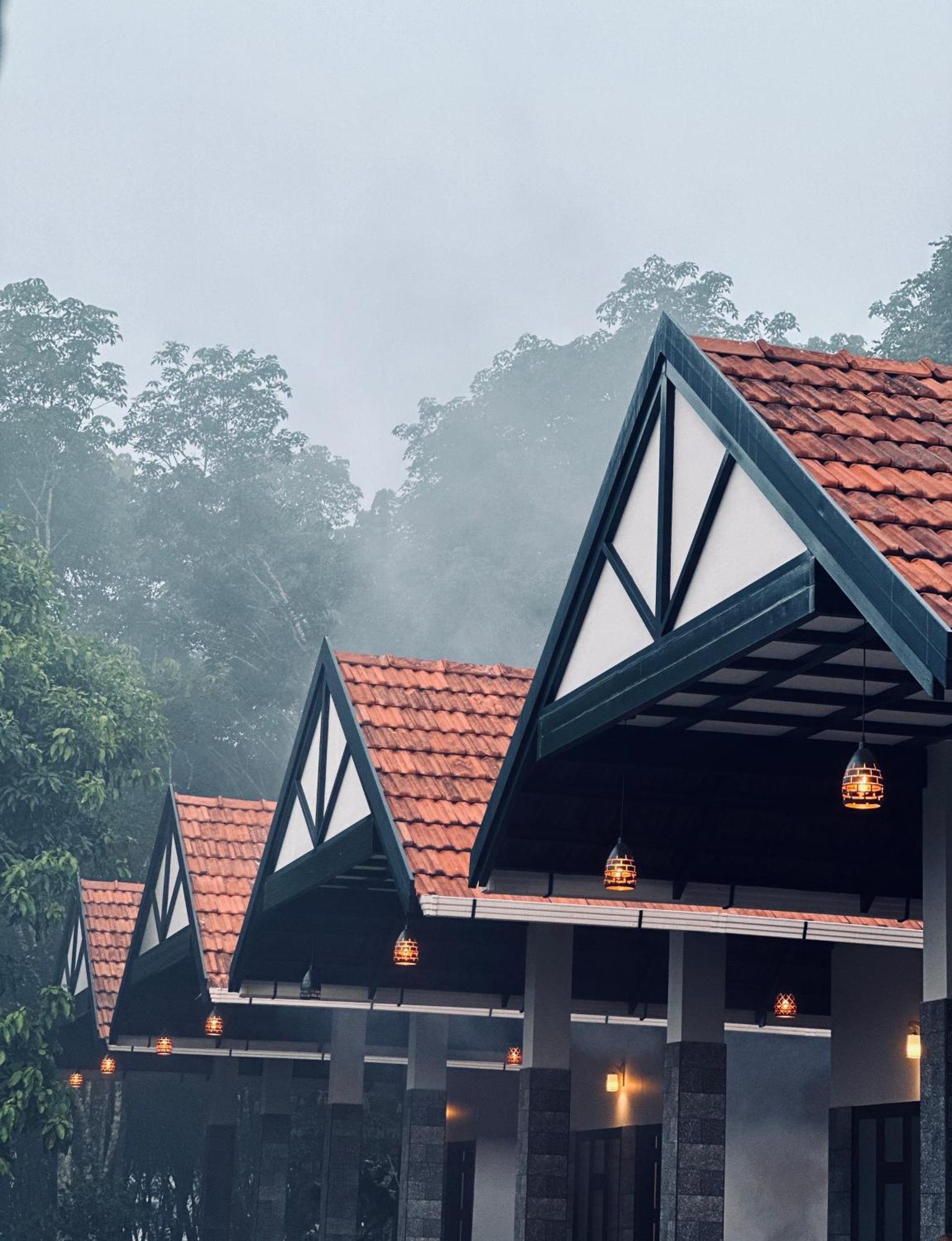 Meghamalhar Mananthavady Exterior foto